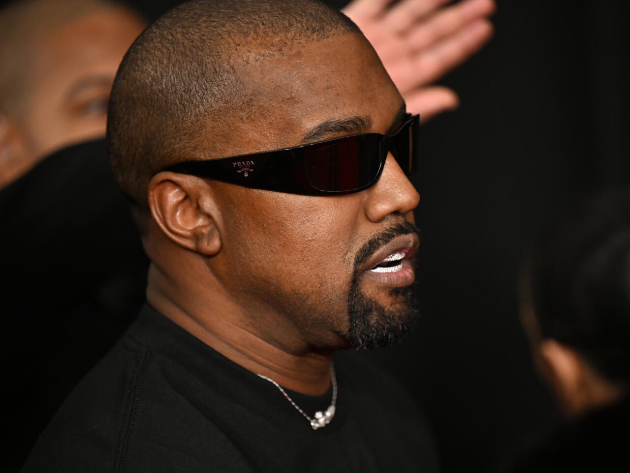 AUSTRALIAN GOVERNMENT CANCELS KANYE WEST’s VISA DUE TO HIS SONG HEIL HITLER