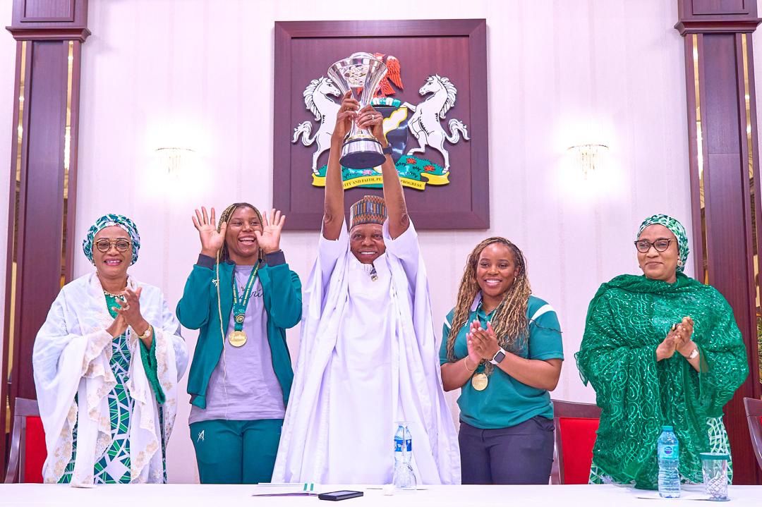 PRESIDENT BOLA TINUBU HONORS D’TIGRESS WITH CASH GIFTS AND FLATS