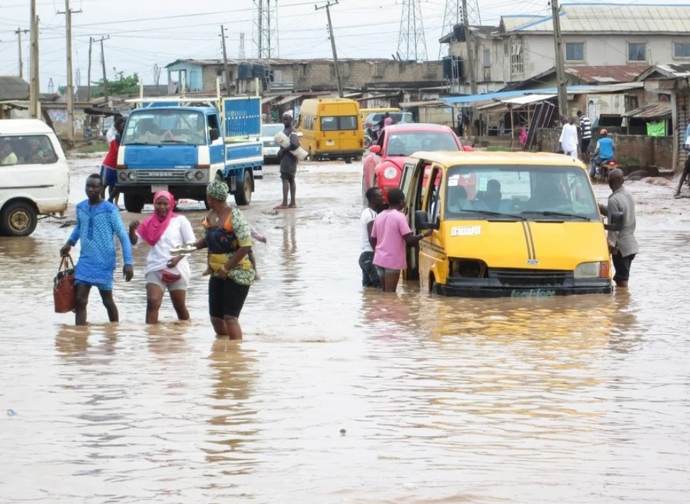 FG NOTIFIES 19 STATES OF FIVE DAY FLOODING