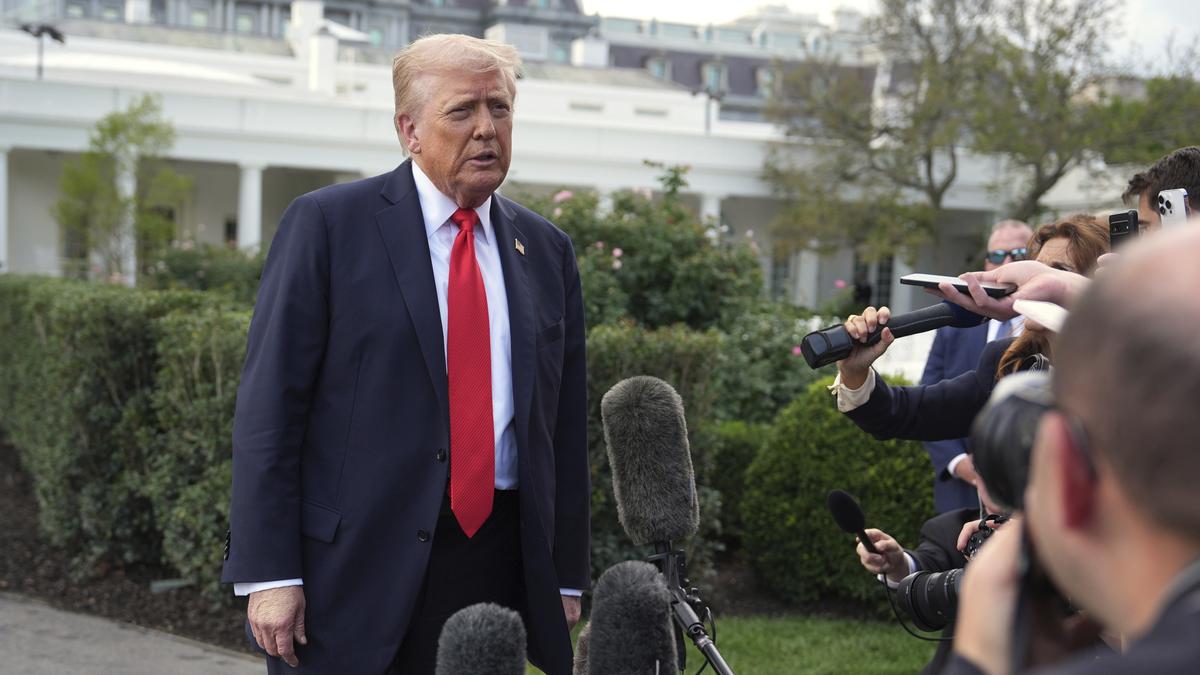 DONALD TRUMP URGES EVERY NATO COUNTRIES TO STOP BUYING OIL FROM RUSSIA