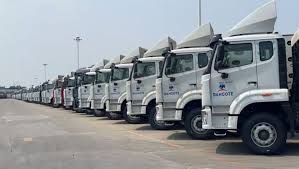 DANGOTE REFUTES MONOPOLY CLAIMS, ROLLS OUT 4,000 CNG TRUCKS  ‎